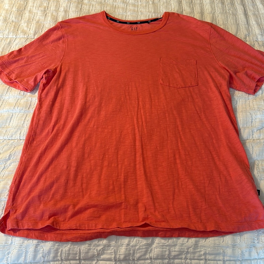 NWT GAP Men's XL Crew Neck Short Sleeve Slub Pocket T-Shirt Light Pink/orange